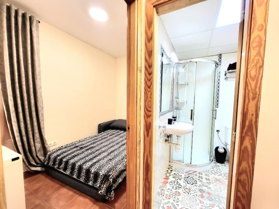 Flamenco, Apartamento Exclusivo De Dos Habitaciones En El Pleno Del Casco Antiguo, Alicante, Playa, Centro Historico, Rambla エクステリア 写真